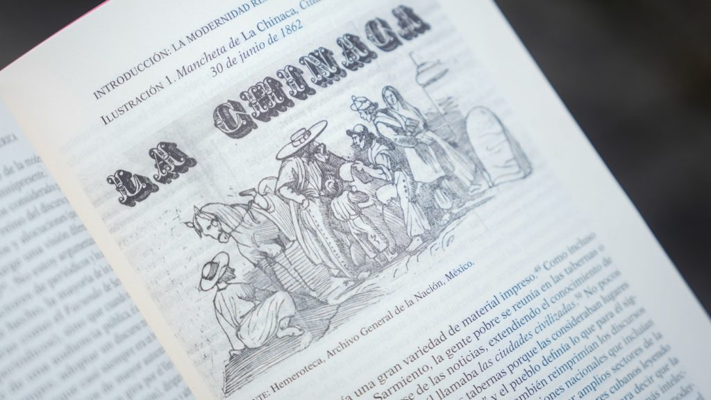 Sanders consultó los periódicos de la época para describir la construcción de la república en Colombia y México. Naci´n democrática